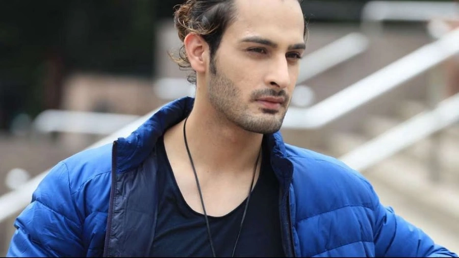 Asim Riaz Brother