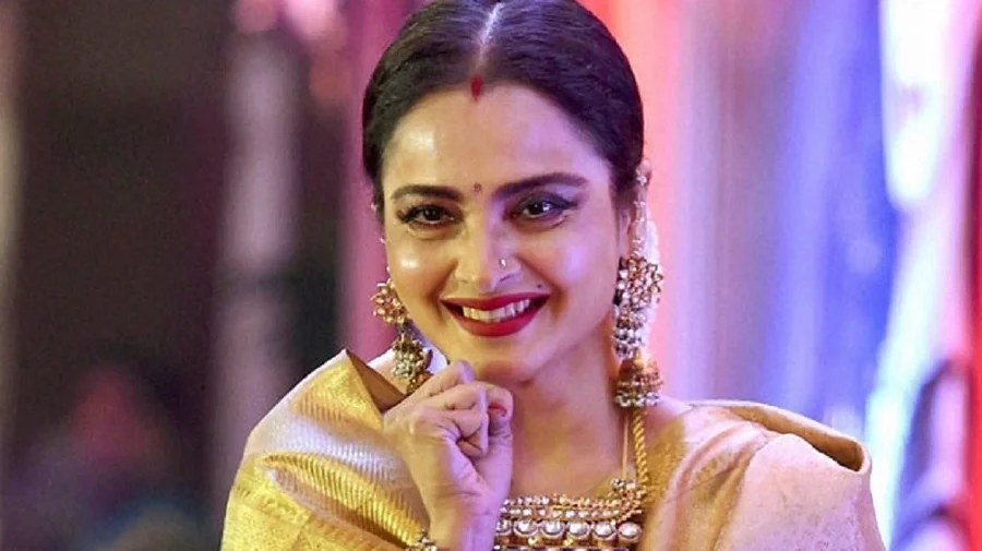 Rekha Age